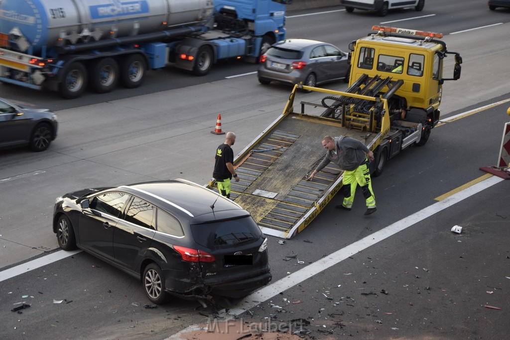 VU mehrere PKW A 3 Rich Oberhausen Hoehe AK Koeln Ost P225.JPG - Miklos Laubert